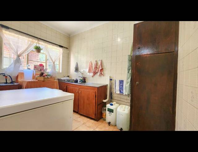 7 BEDROOM HOUSE FOR SALE IN BENDOR
